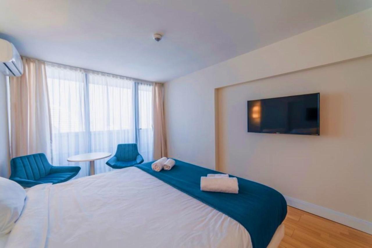 Orbi Twin Towers Aparthotel With Sea View 바투미 외부 사진