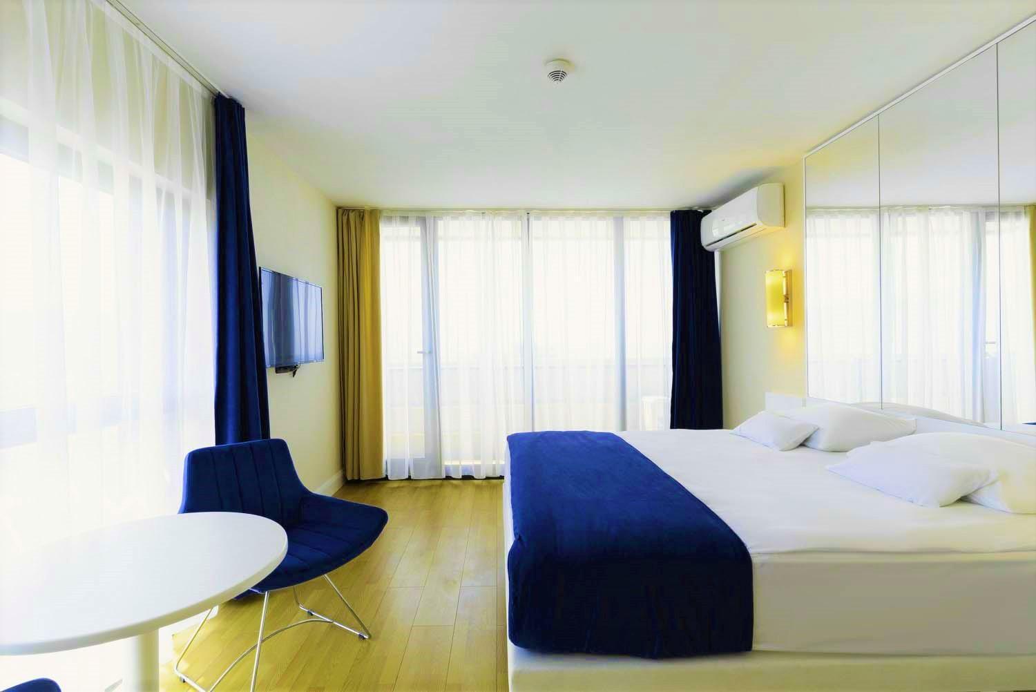 Orbi Twin Towers Aparthotel With Sea View 바투미 외부 사진