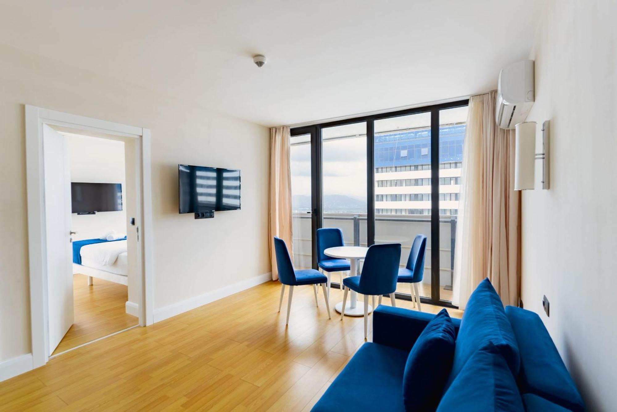 Orbi Twin Towers Aparthotel With Sea View 바투미 외부 사진