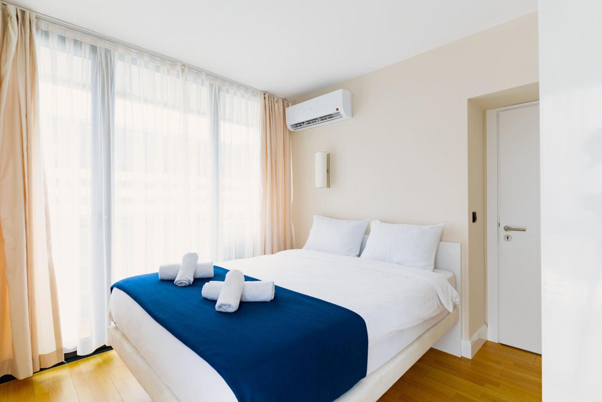 Orbi Twin Towers Aparthotel With Sea View 바투미 외부 사진