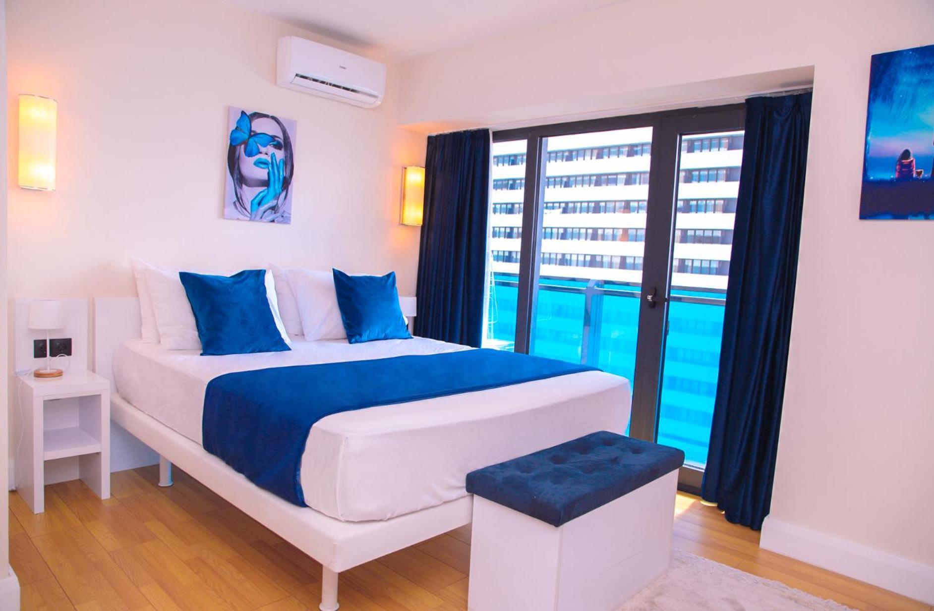 Orbi Twin Towers Aparthotel With Sea View 바투미 외부 사진