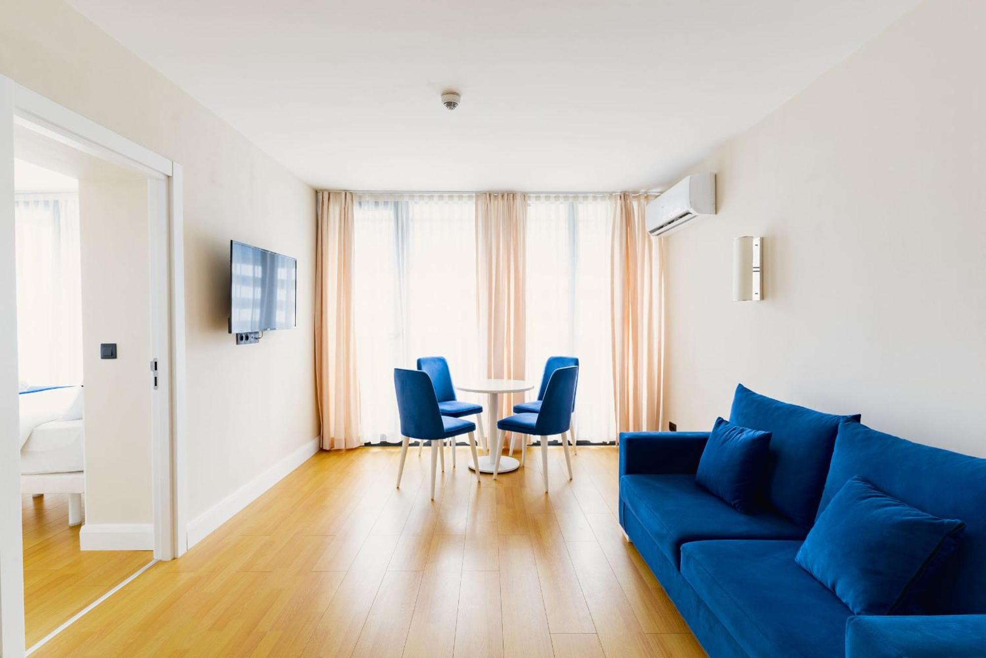Orbi Twin Towers Aparthotel With Sea View 바투미 외부 사진