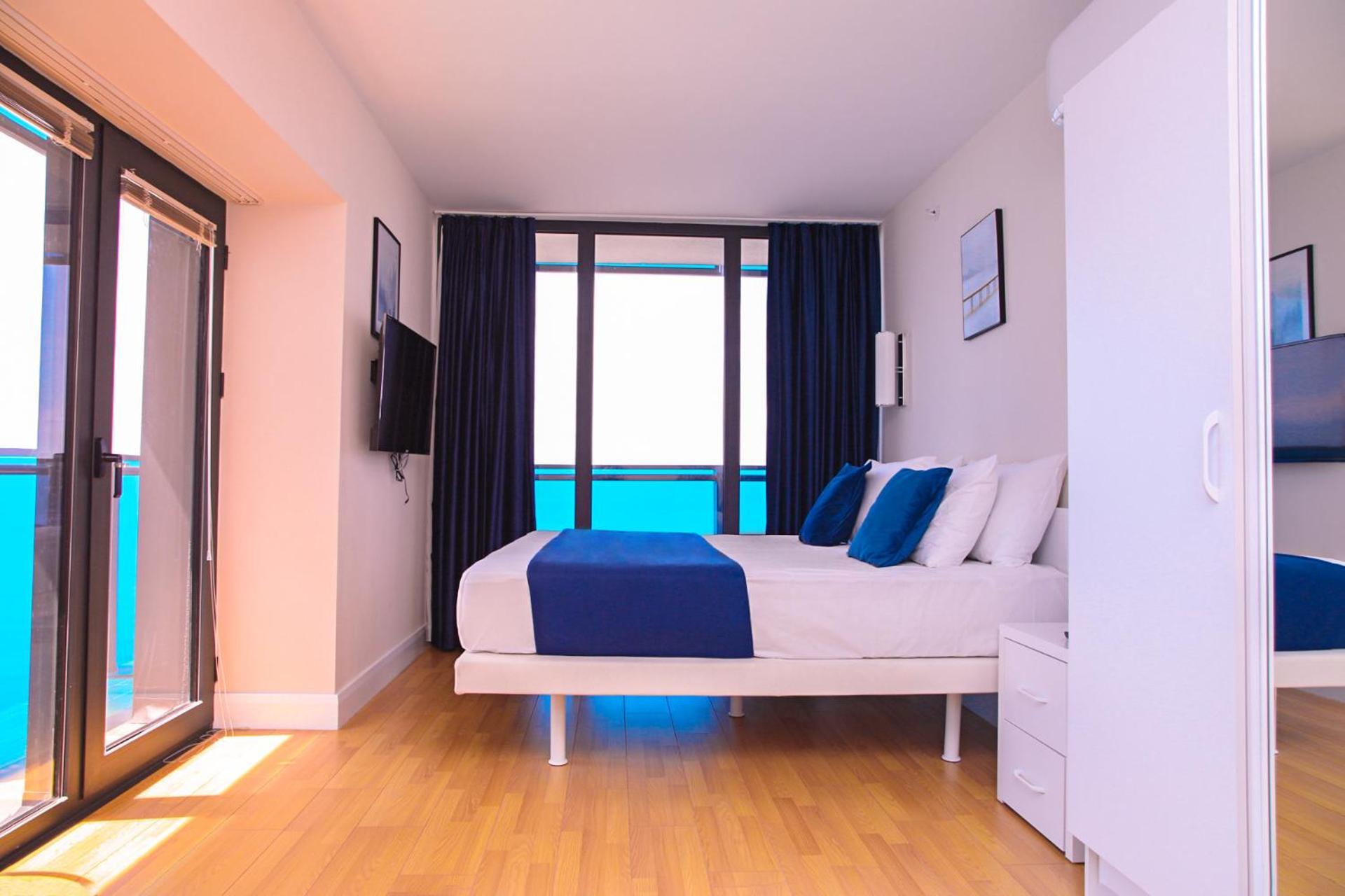 Orbi Twin Towers Aparthotel With Sea View 바투미 외부 사진