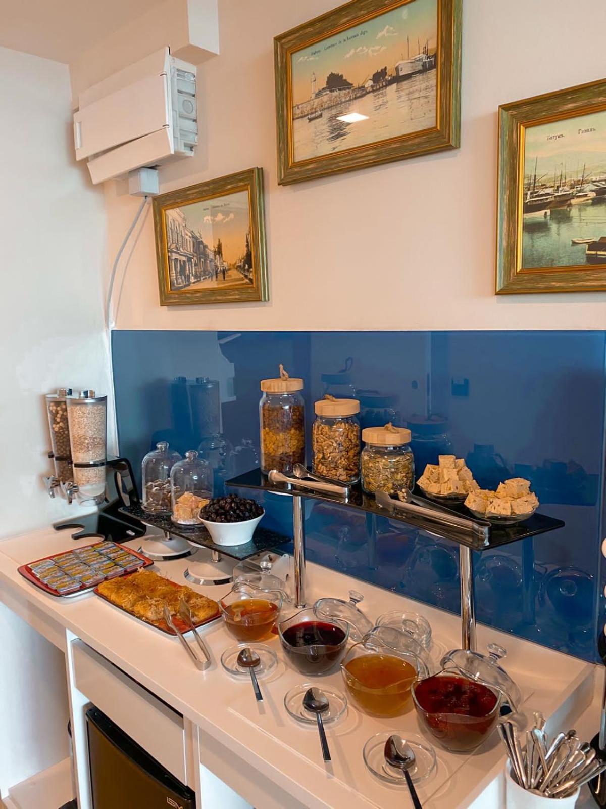 Orbi Twin Towers Aparthotel With Sea View 바투미 외부 사진